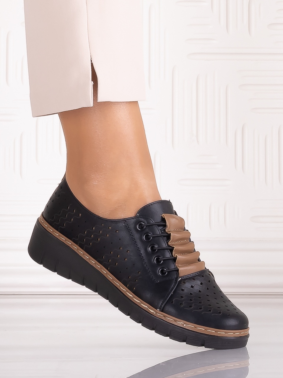 Pantofi dama casual Negrii din Piele Ecologica Tusami