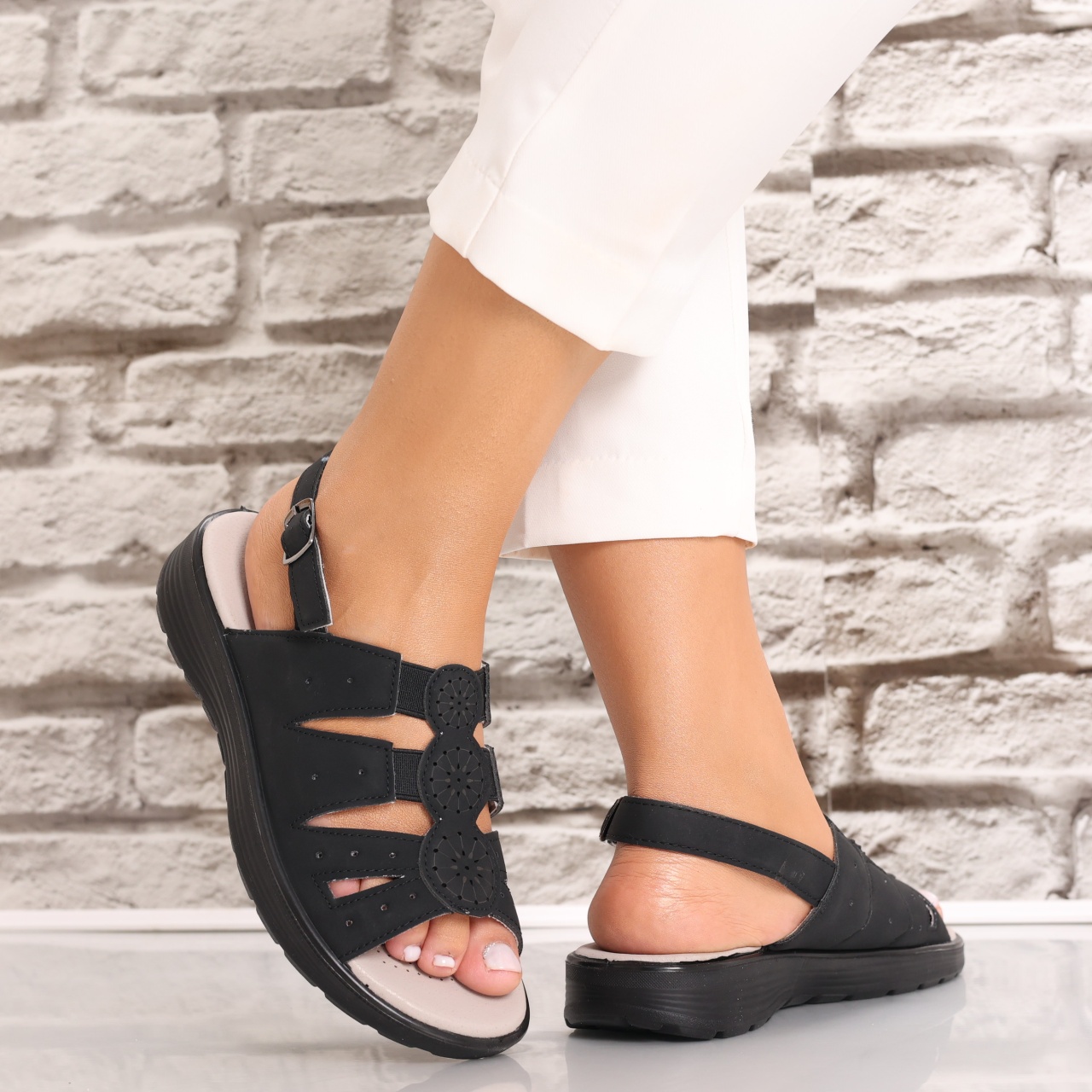 Sandale dama fara toc Negre din Piele Ecologica Aranol - 3 | YEO