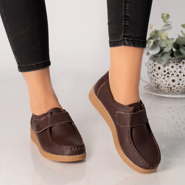 Дамски ежедневни обувки кафяви от естествена кожа chloly