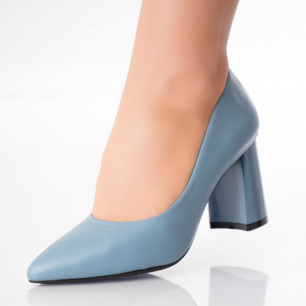 Дамски обувки Macarena със син ток от екологична кожа