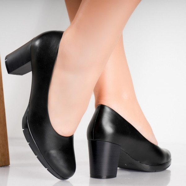 Дамски черни обувки с ток от екологична кожа Lujain
