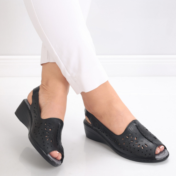 Sandale dama cu platforma Negre din Piele Ecologica Mitona