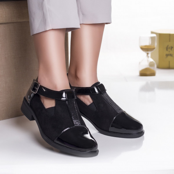 Дамски ежедневни черни обувки от еко велур minur