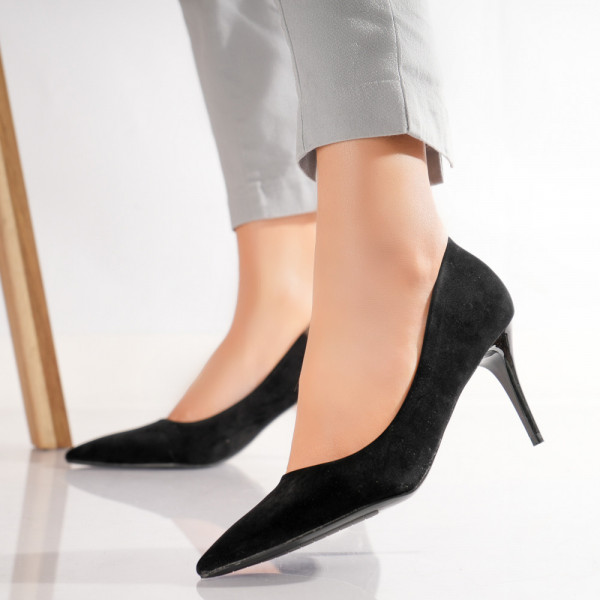 Дамски черни обувки на ток от еко кожа Velu