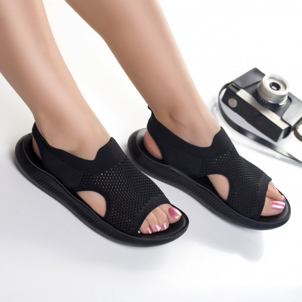 Дамски черни сандали без ток от твърд текстил