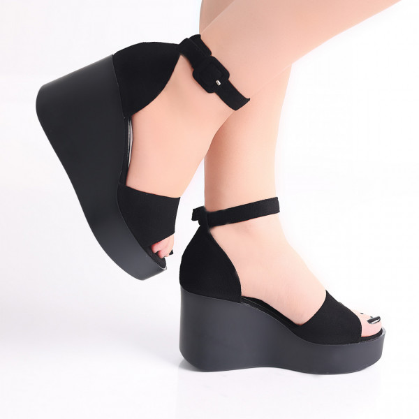 Arila Черни дамски сандали с платформа от естествена кожа