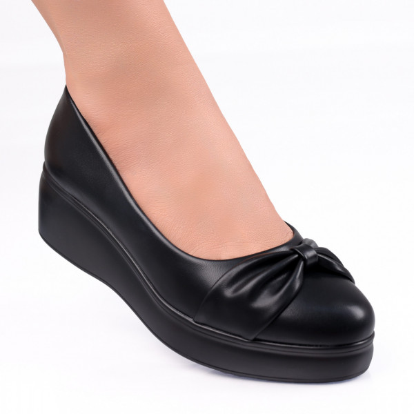 Brisia Γυναικεία παπούτσια με μαύρη πλατφόρμα από οικολογικό δέρμα