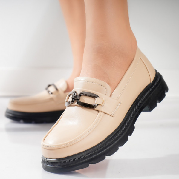 Horva Дамски ежедневни обувки от еко кожа в бежов цвят