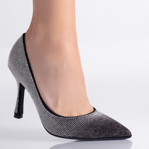 Γυναικεία μαύρα παπούτσια με τακούνι από βιολογικό δέρμα Siban