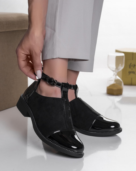 Γυναικεία casual μαύρα παπούτσια από eco suede δέρμα