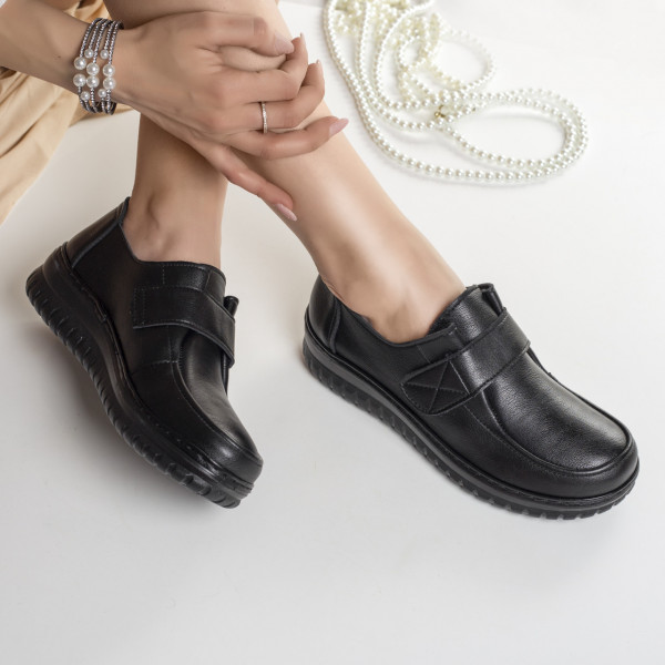 Γυναικεία casual μαύρα παπούτσια dora από οικολογικό δέρμα