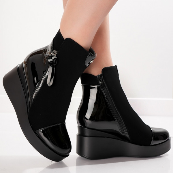 Γυναικείες μπότες Aliona από μαύρο υφαντό βιολογικό δέρμα