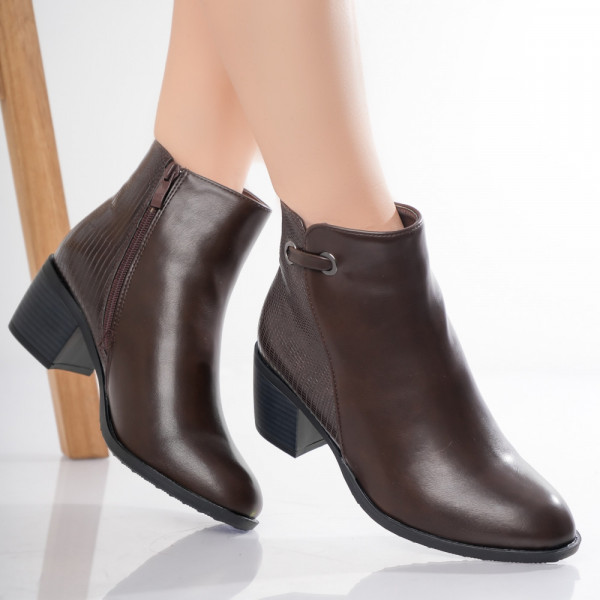 Γυναικείες μπότες Glandi Brown Eco Leather μπότες