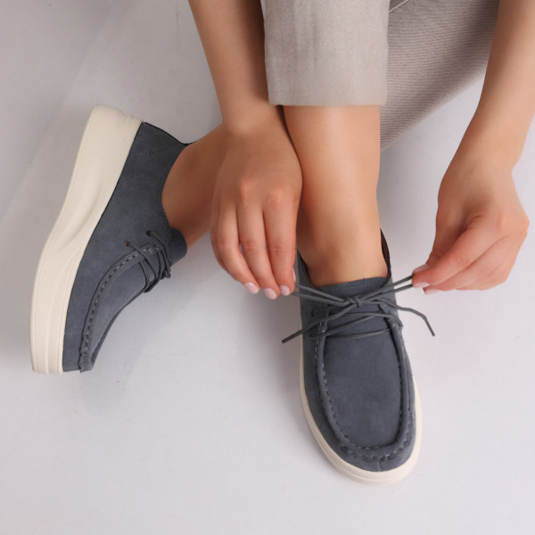 Дамски ежедневни обувки Grey Natural Leather Turned Derina