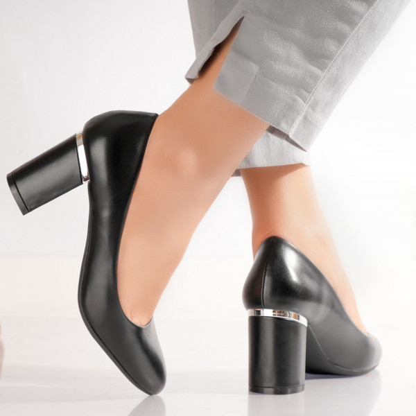 Черни дамски обувки с ток от екологична кожа Mulica