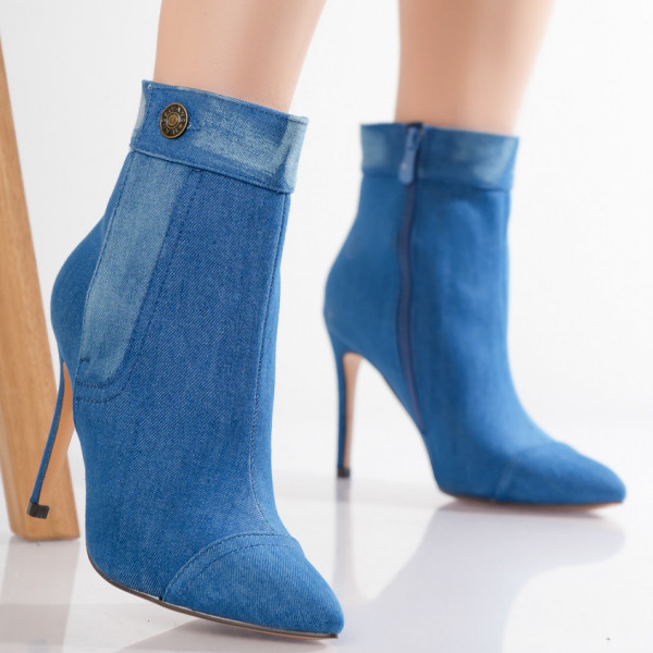 Μπλε γυναικείες μπότες από την Lonya Textile-Blug