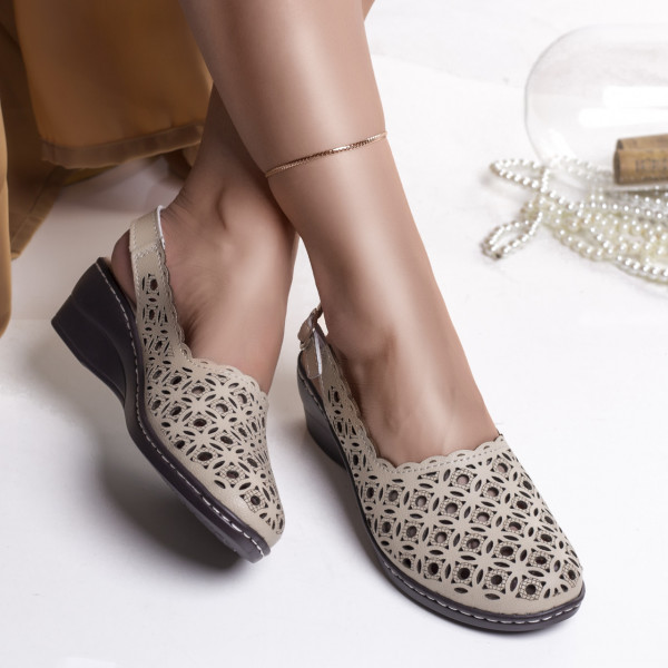 Дамски ежедневни обувки от естествена кожа в бежов цвят oijop