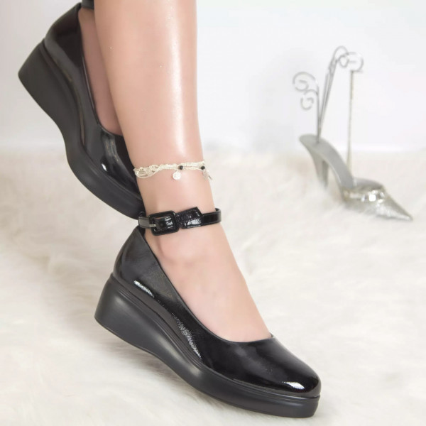 Обувки за платформа sophia черни с дантела от еко кожа