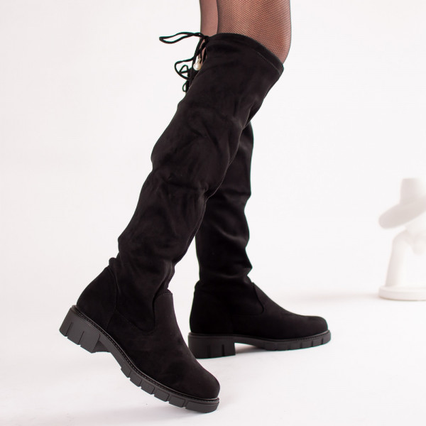 Γυναικείες μπότες από μαύρο δέρμα με επένδυση σουέτ