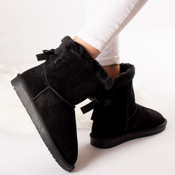 Γυναικείες μπότες από μαύρο υφαντό φυσικό δέρμα