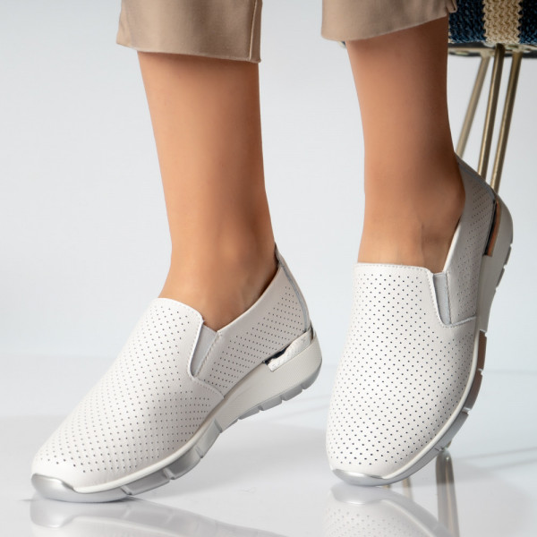 Дамски ежедневни обувки от бяла естествена кожа ninita