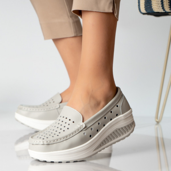 Дамски ежедневни обувки сиви от естествена перлена кожа