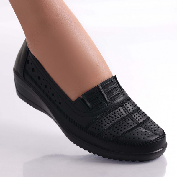Дамски ежедневни обувки Черни в екологична кожа Belen