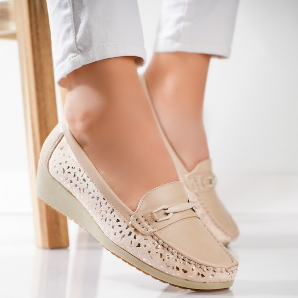 Muca Дамски ежедневни обувки от бежова еко кожа