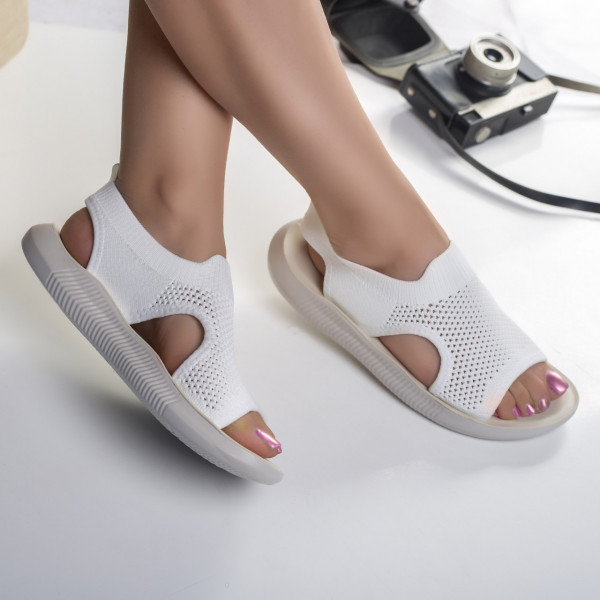 Дамски сандали без ток от бял твърд текстил