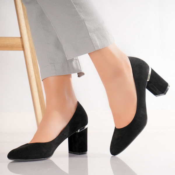 Aroni Дамски черни кожени обувки с ток от естествена кожа