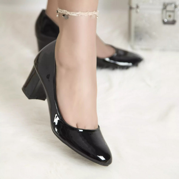 Melanie παπούτσια με τακούνι μαύρα δερμάτινα με κορδόνια