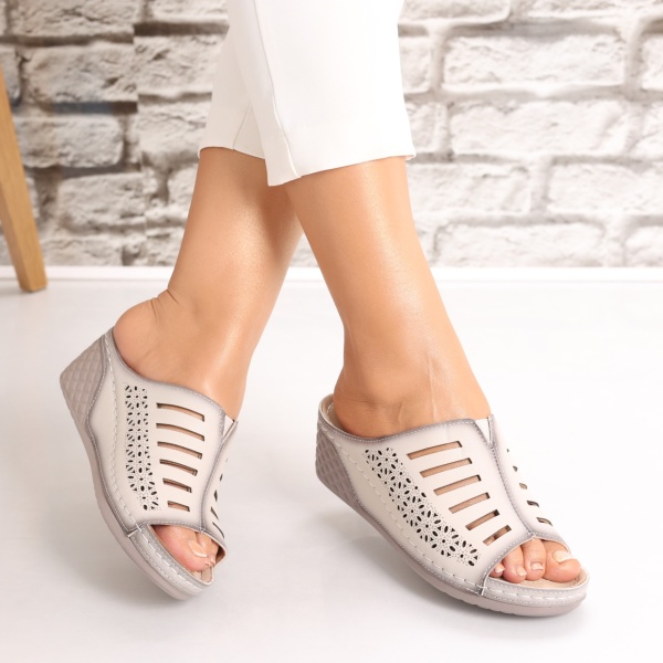 Papuci dama cu platforma Bej din Piele Ecologica Adaya
