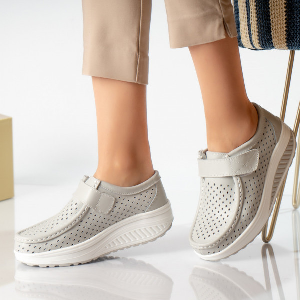 Дамски ежедневни обувки сиви от естествена кожа
