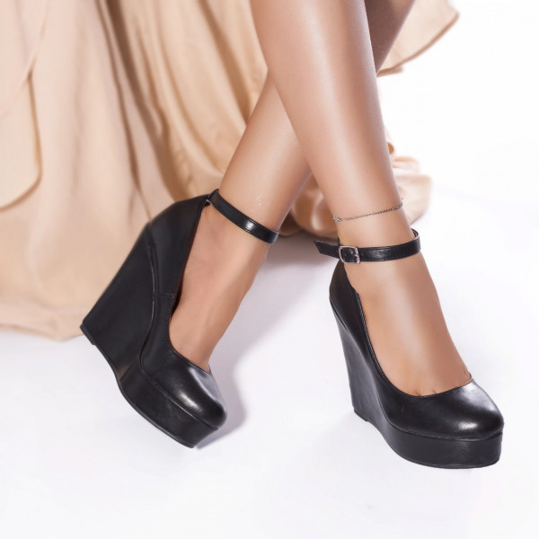 Обувки на платформа Abena черни от еко кожа