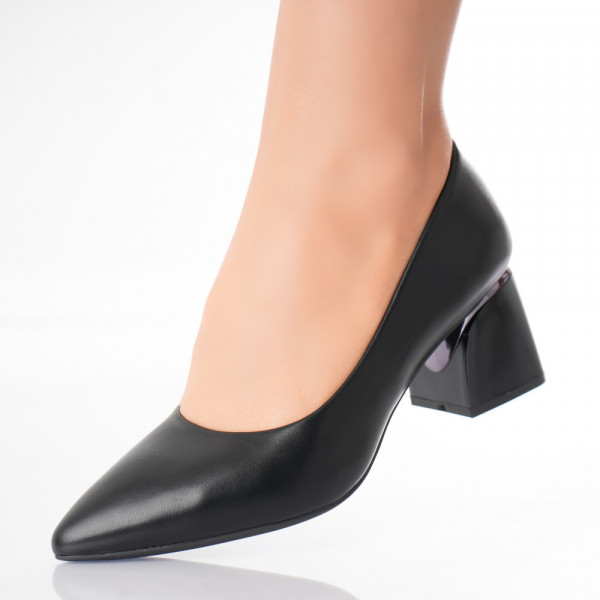 Nerina Дамски черни обувки от екологична кожа на ток