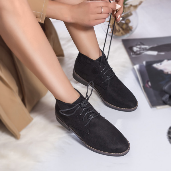 Γυναικείες μπότες από μαύρο δέρμα lango eco-leather με επένδυση