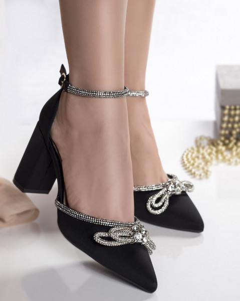 Дамски черни сатенени обувки Tamara
