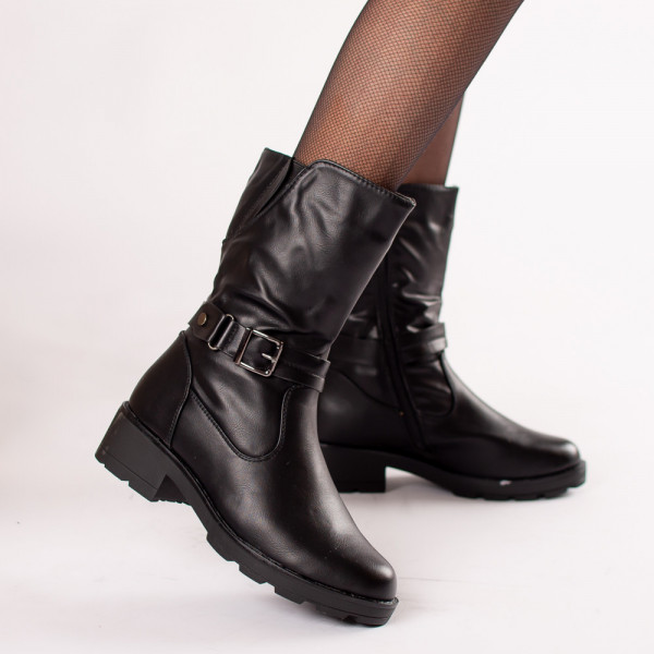 Γυναικείες μπότες από μαύρο λουστρίνι με μαύρο αραπέλι
