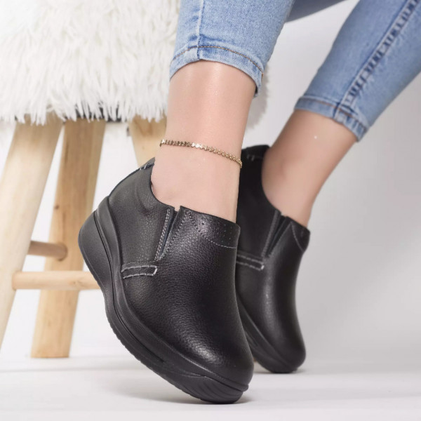 Черни обувки с платформа от естествена кожа с връзки