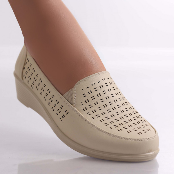 Belica Μπεζ γυναικεία παπούτσια από οικολογικό δέρμα