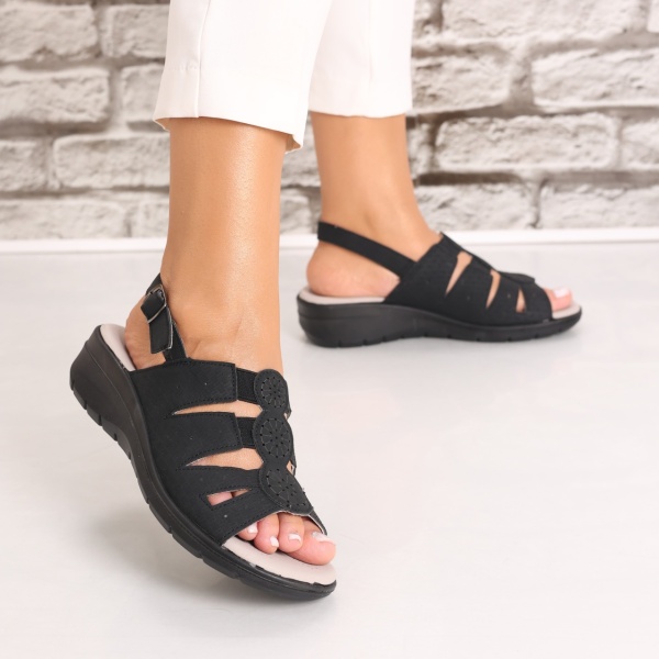 Sandale dama cu platforma Negre din Piele Ecologica Assisa