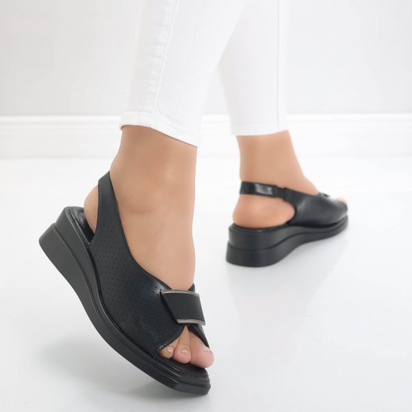 Sandale dama cu platforma Negre din Piele Ecologica Maerin