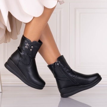 Ghete Dama Imblanite Negre din Piele Ecologica Corelea