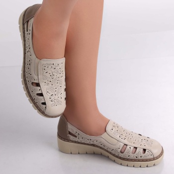 Γυναικεία casual μπεζ παπούτσια από Nelea Ecological Leather - Img 5