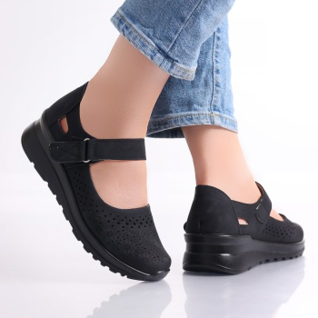 Tiga Ladies' Casual Μαύρα Παπούτσια από Οικολογικό Δέρμα