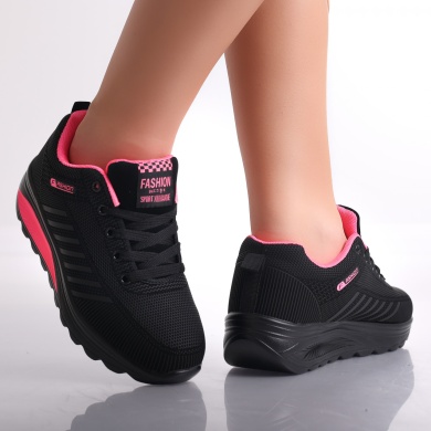 Γυναικεία μαύρα/ροζ sneakers από την Textil Lulea - Img 3