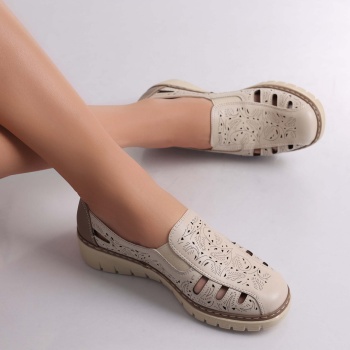 Γυναικεία casual μπεζ παπούτσια από Nelea Ecological Leather - Img 6