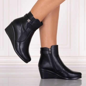 Ghete Dama Imblanite Negre din Piele Ecologica Adavna