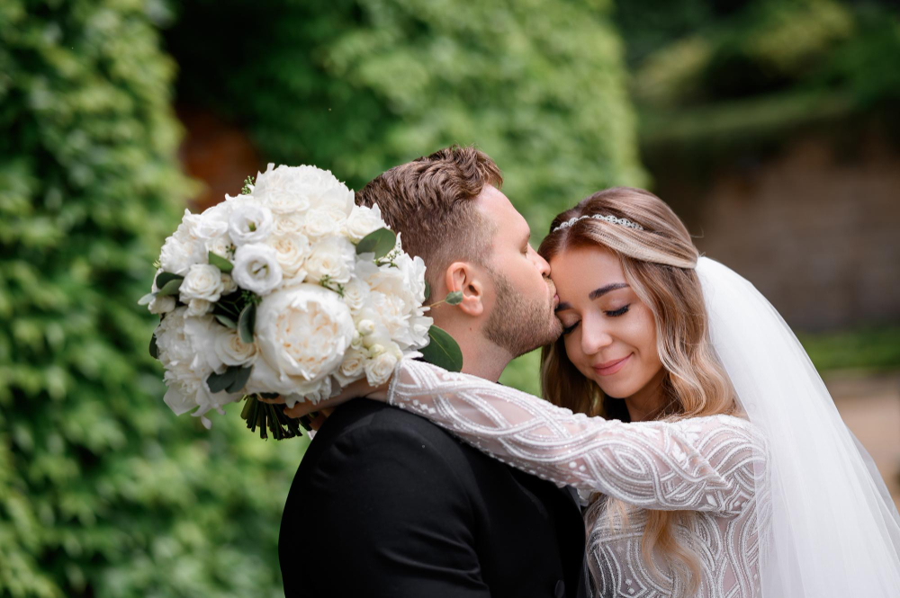 Pantofi pentru cununia civilă: modele elegante pe care le vei purta și după eveniment