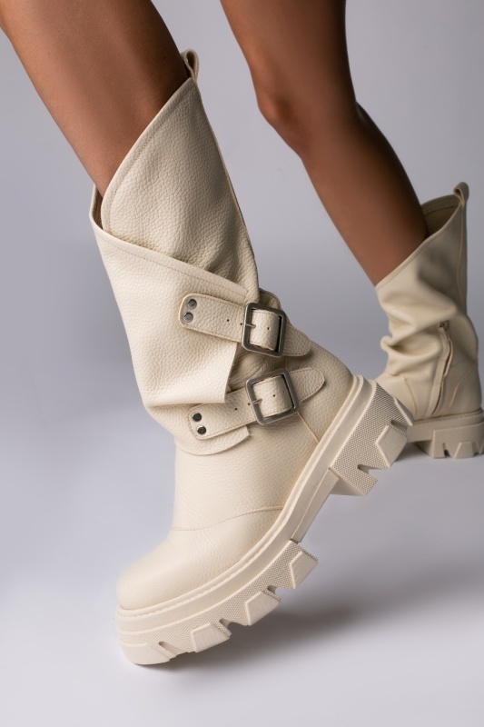 Bocanci Oman piele cu textura bizonata culoare unt